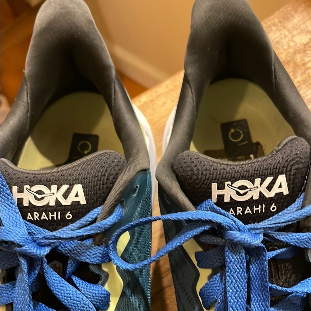 HOKA - Arahi 6 - Picture 11 of 12